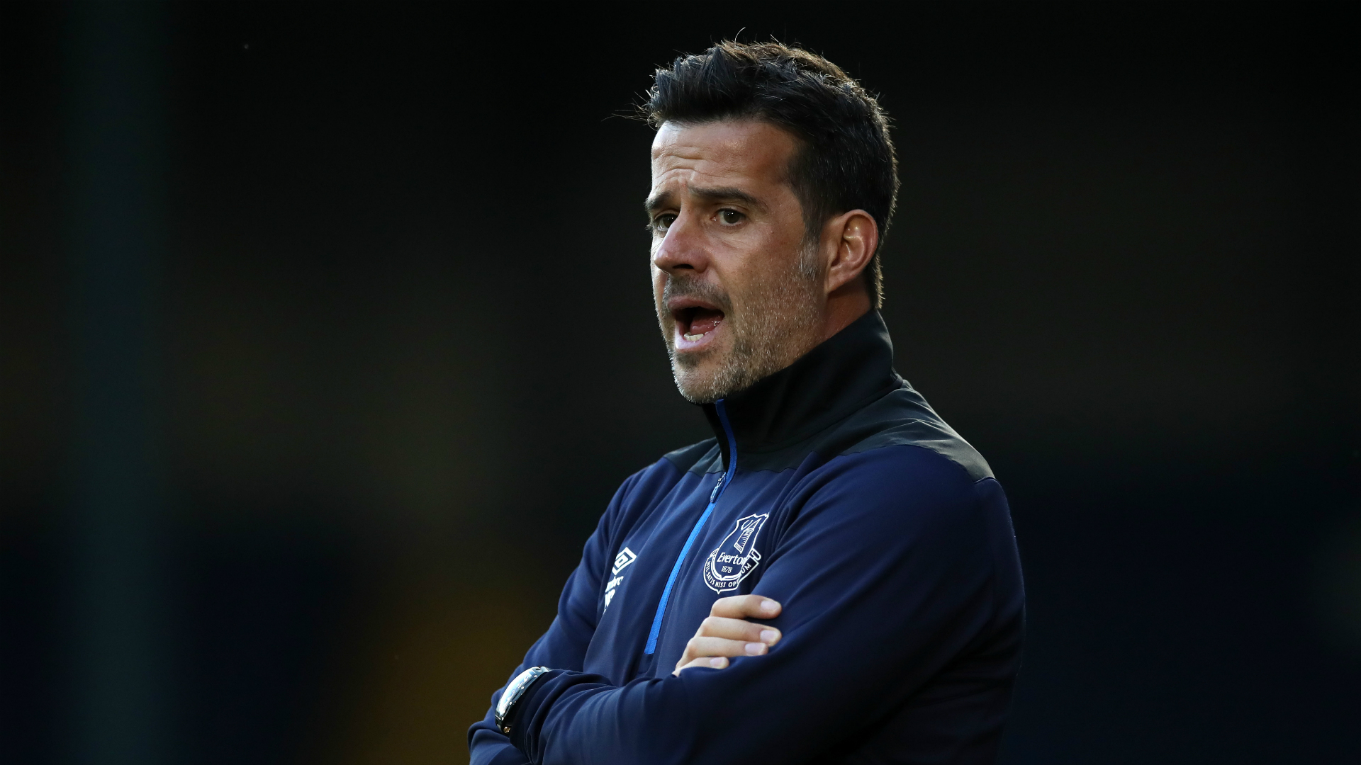 相较之下 相较之下